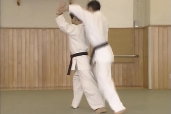 Ushiro Waza Katate Eri Mochi Ikkajo Osae (1)(2)