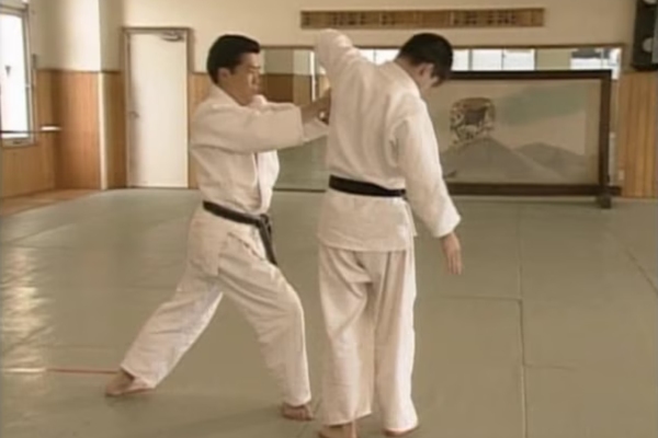 Ushiro Waza Katate Eri Mochi Sankajo Osae (1)(2)