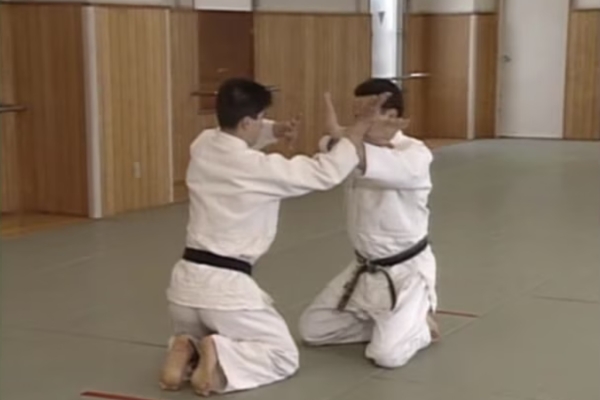 Yokomen Uchi Hijishime (1)(2)
