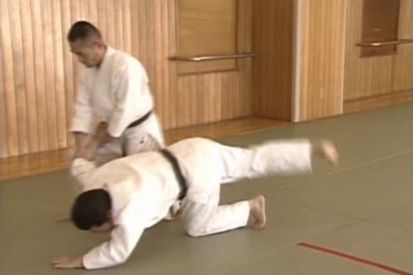 Yokomen Uchi Sankajo Osae (1)(2)